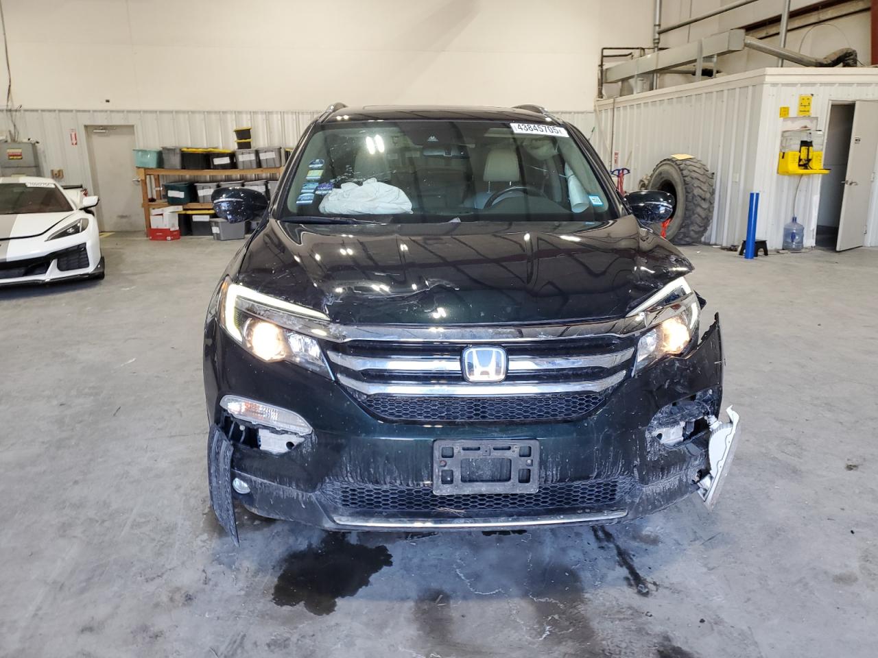 2017 Honda Pilot - Image 5