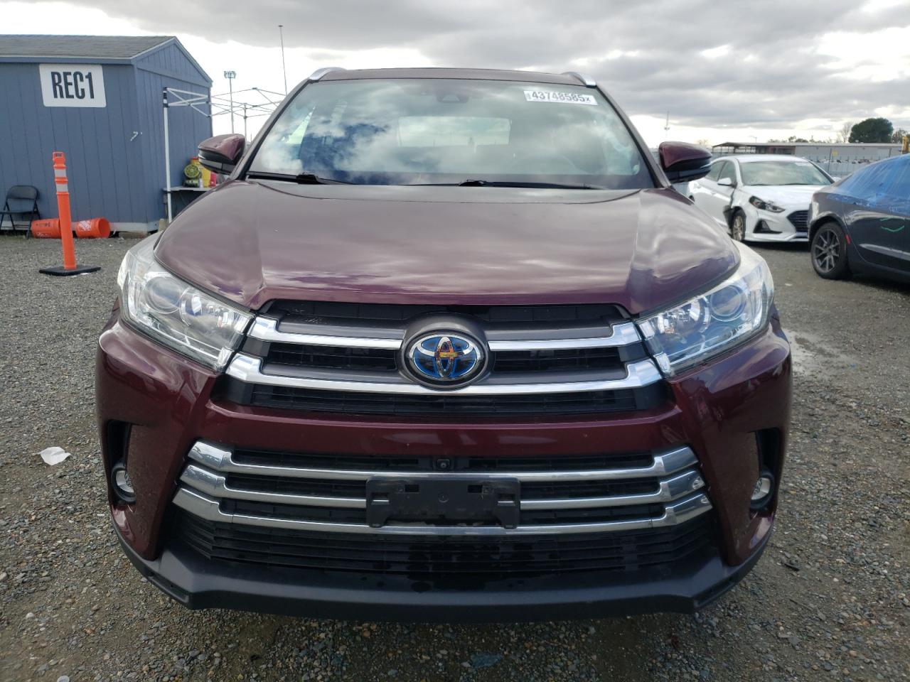 2019 Toyota Highlander - Image 5