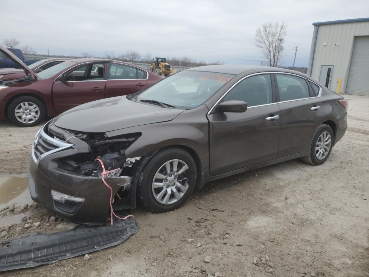 2015 Nissan Altima - Image 1
