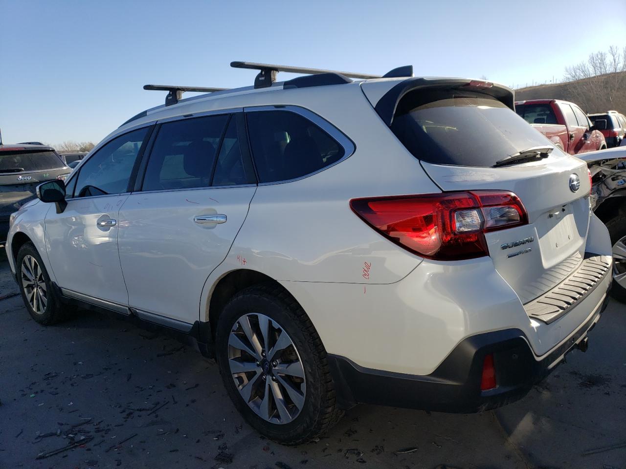 2018 Subaru Outback - Image 2
