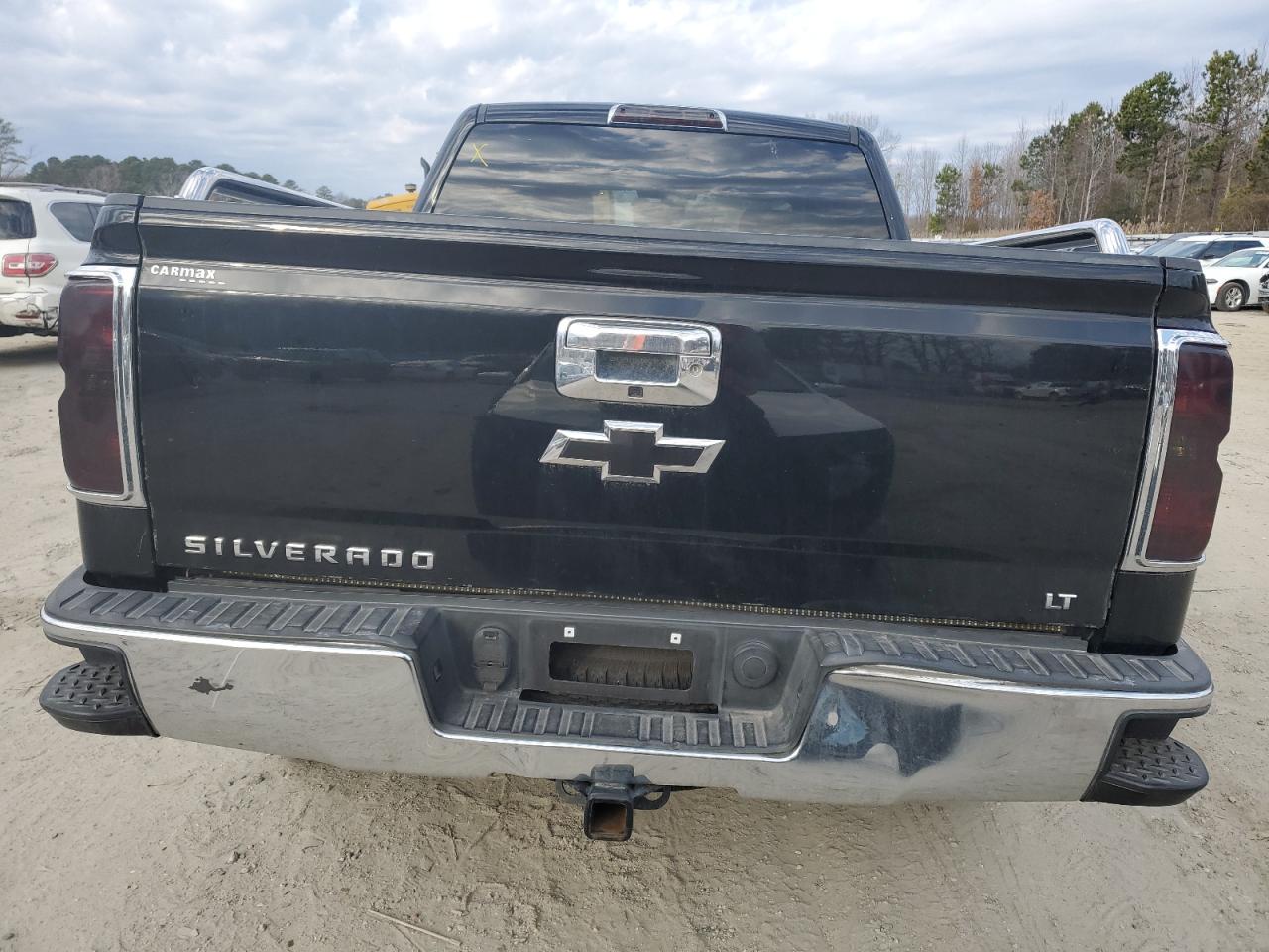 2015 Chevrolet Silverado - Image 6