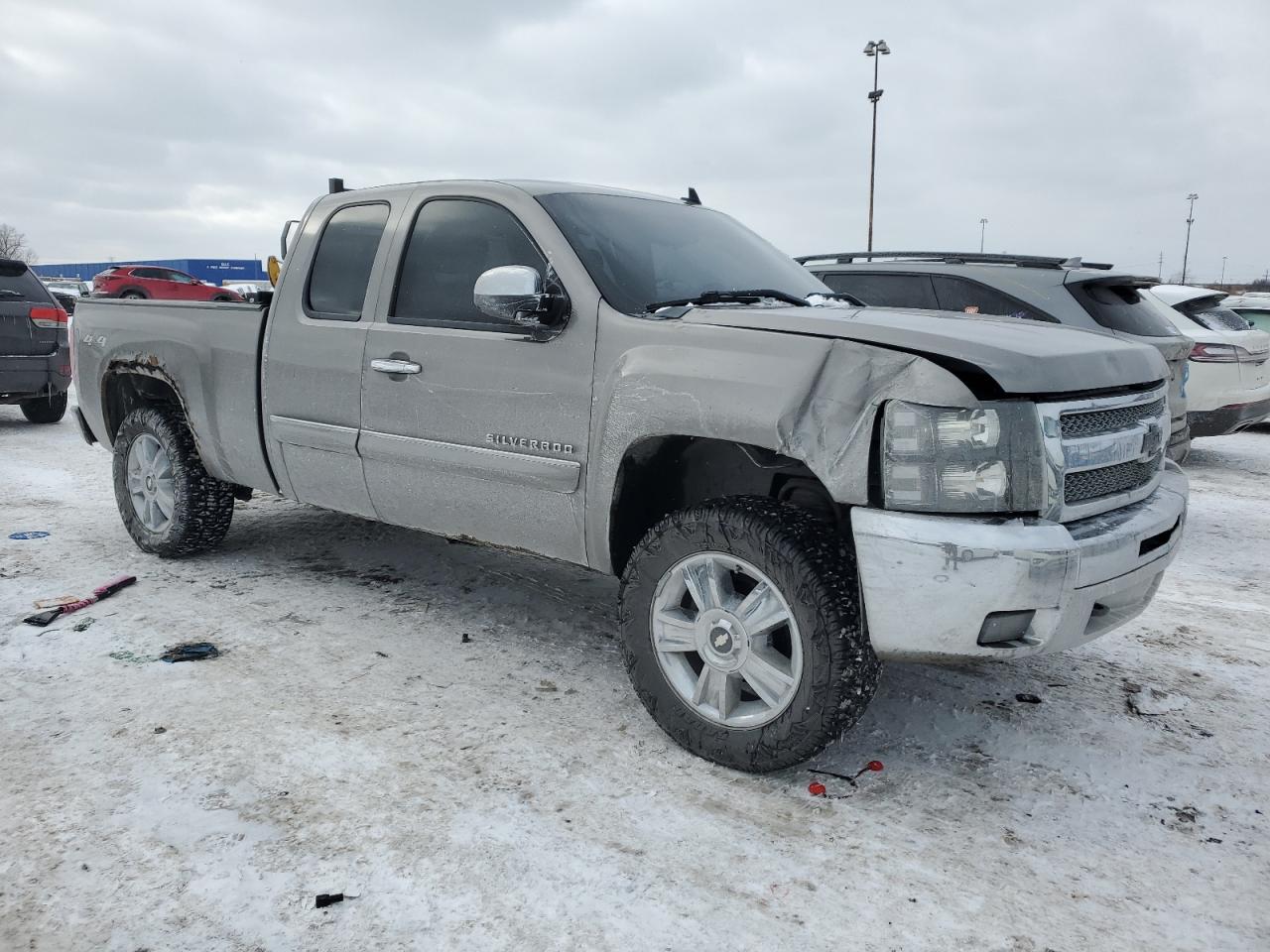 2013 Chevrolet Silverado - Image 4