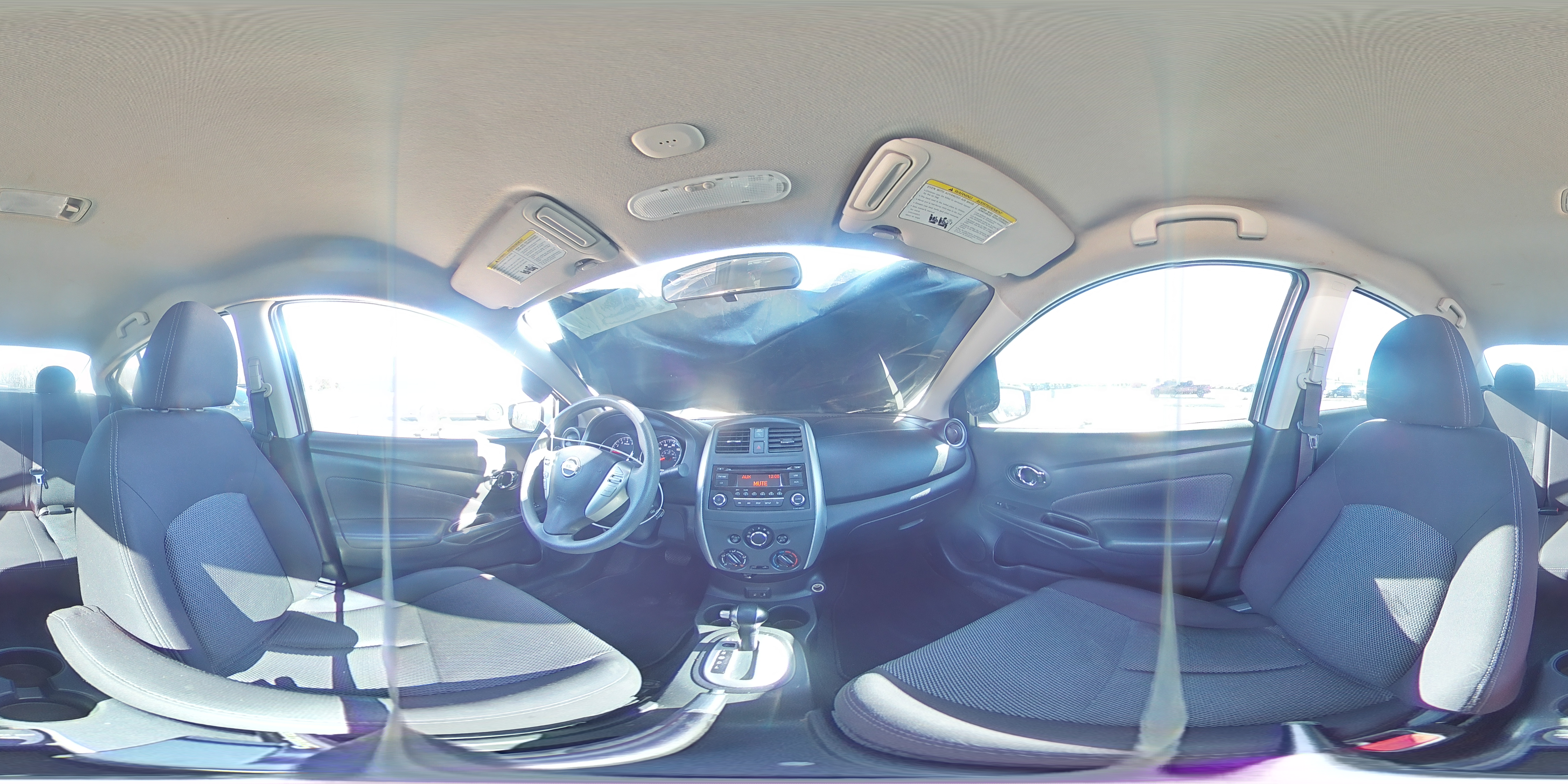 2017 Nissan Versa - Image 12