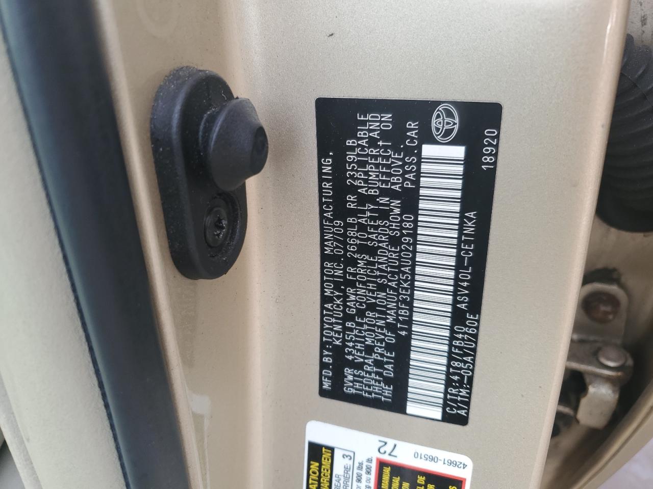 2010 Toyota Camry - Image 14