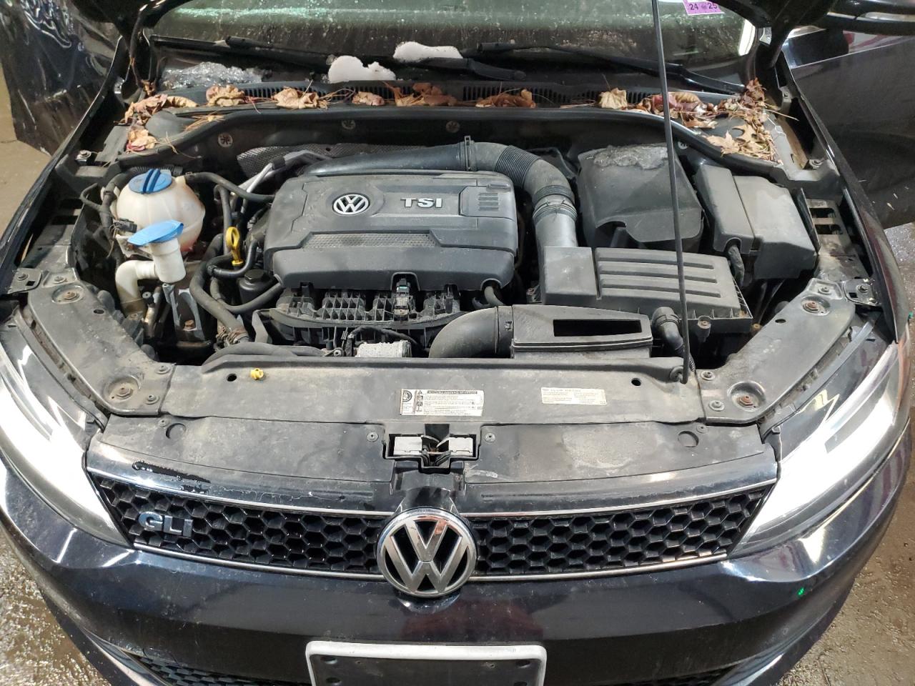 2014 Volkswagen Jetta - Image 13