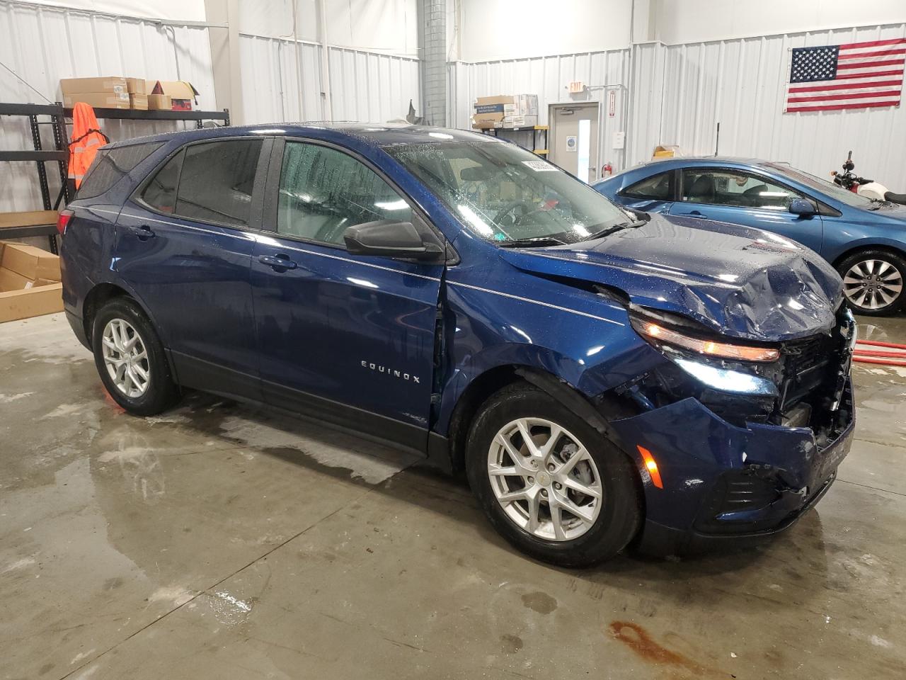 2022 Chevrolet Equinox - Image 4