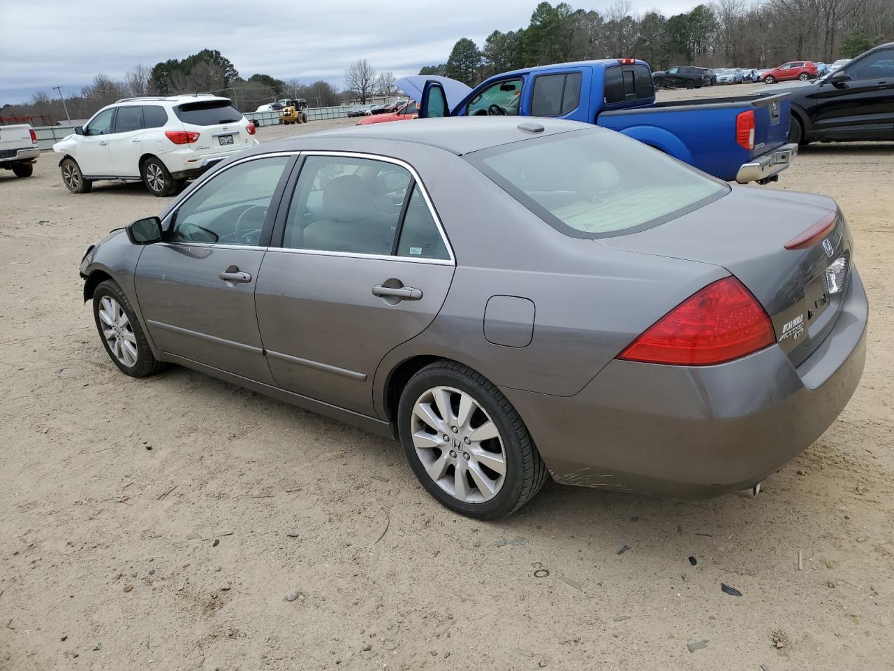 2007 Honda Accord - Image 2