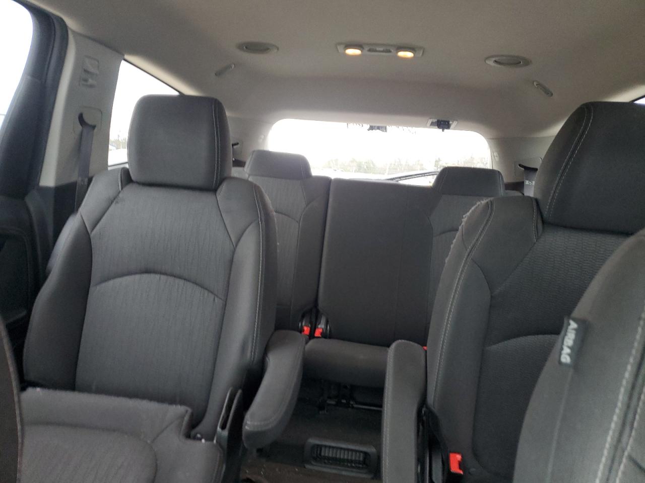 2016 Chevrolet Traverse - Image 10