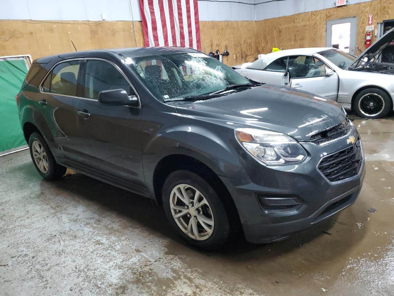 2017 Chevrolet Equinox - Image 4