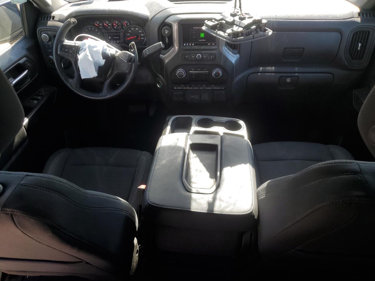 2022 Chevrolet Silverado - Image 8