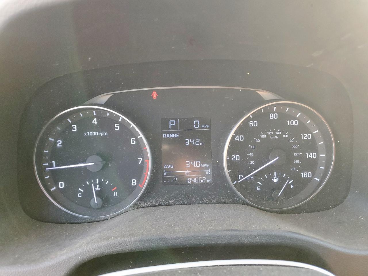2017 Hyundai Elantra - Image 9