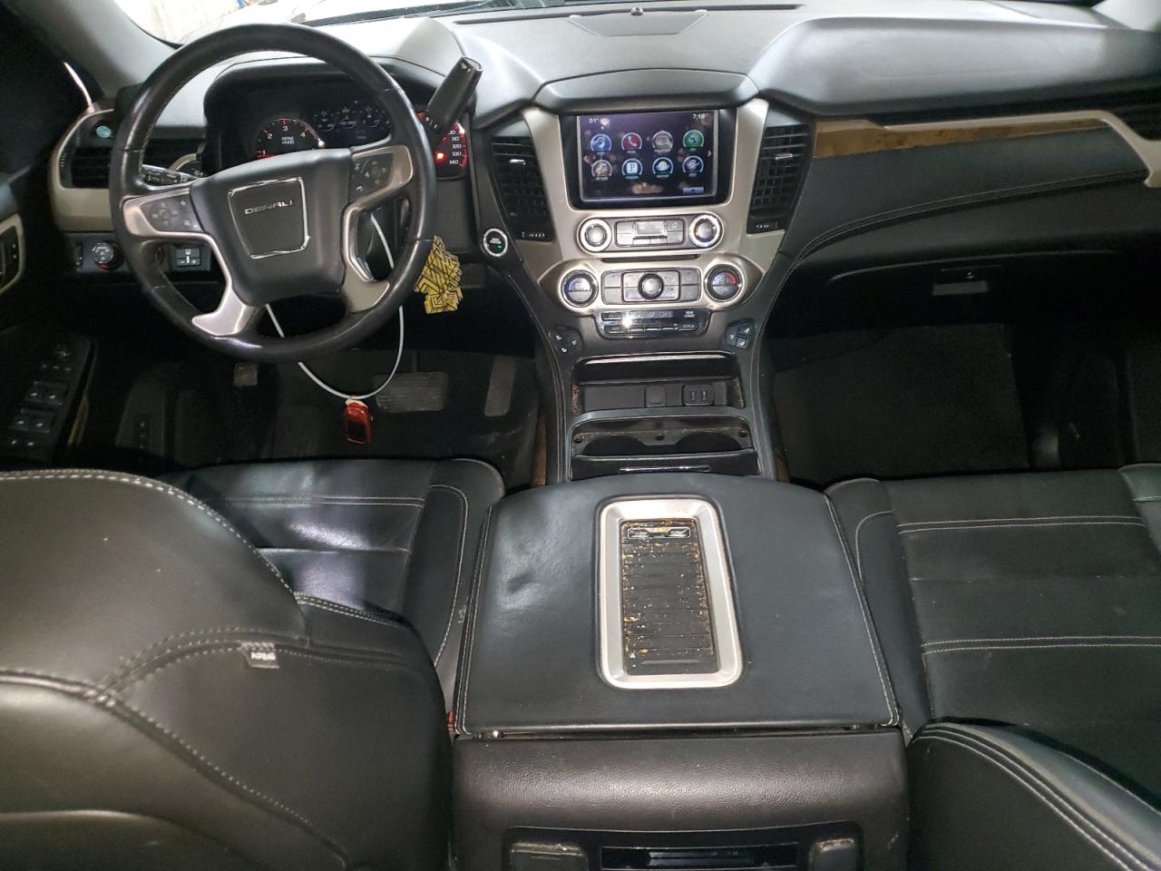 2016 GMC Yukon - Image 8