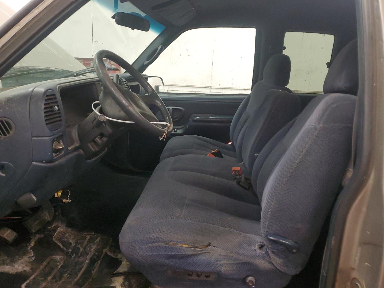 2000 GMC Sierra - Image 7