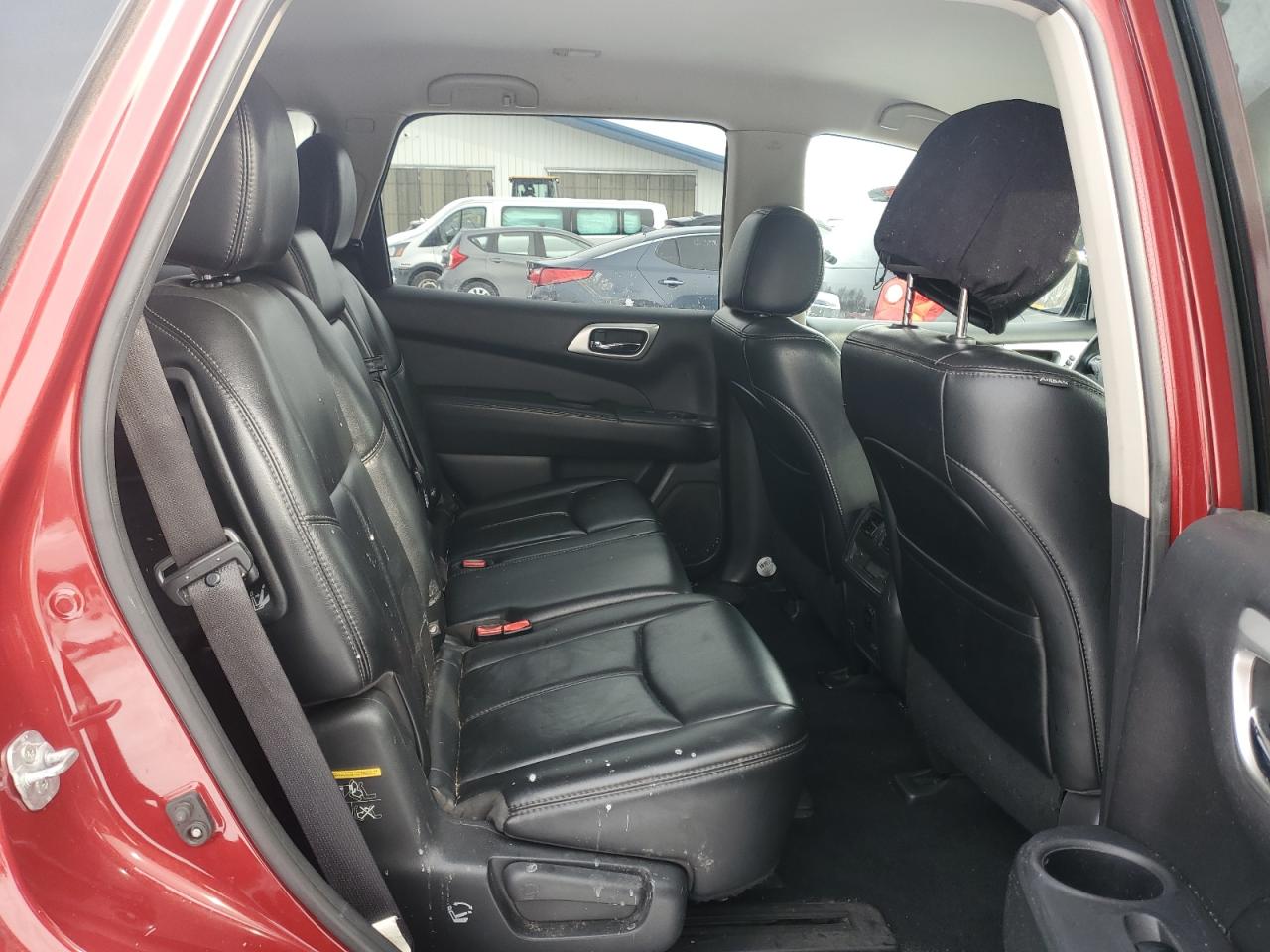 2017 Nissan Pathfinder - Image 11