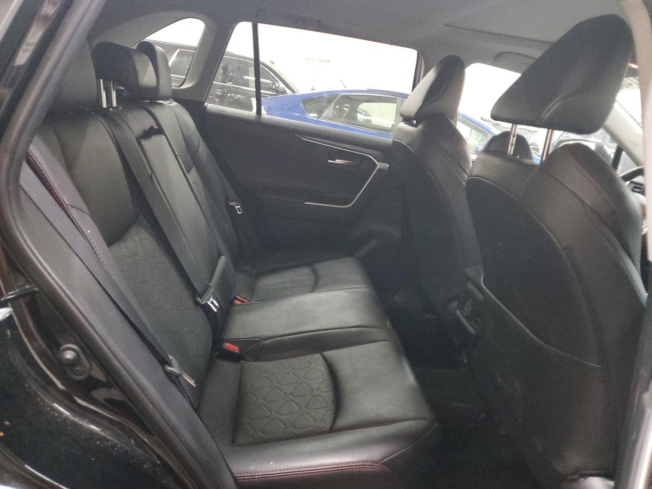 2020 Toyota RAV 4 - Image 11