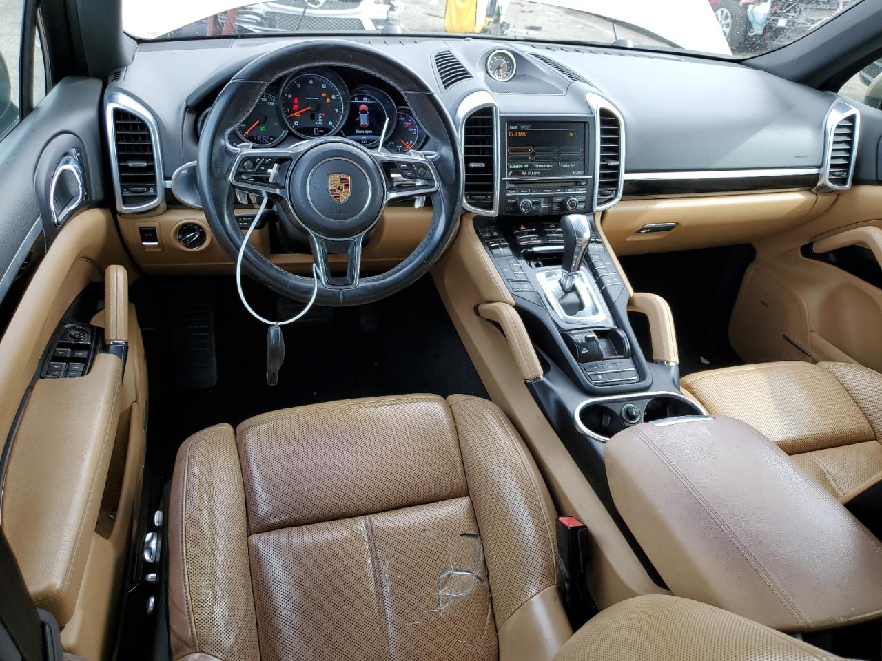 2016 Porsche Cayenne - Image 8