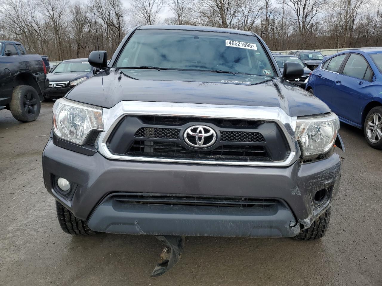2015 Toyota Tacoma - Image 5