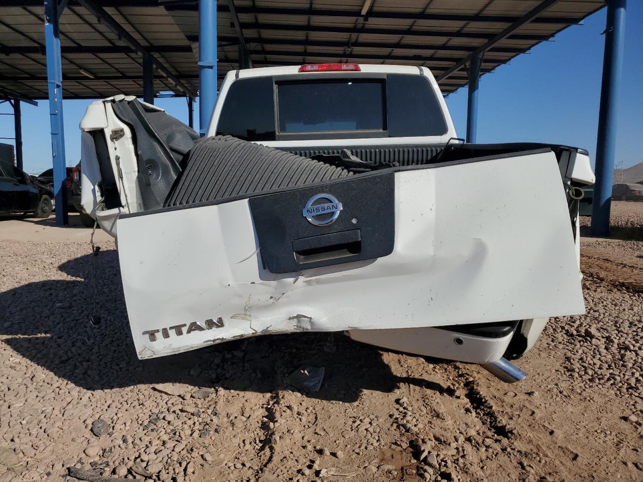 2012 Nissan Titan - Image 6
