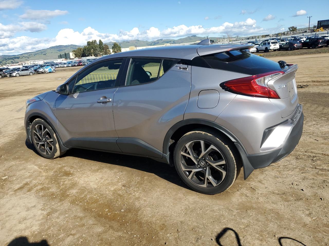 2018 Toyota C-HR - Image 2