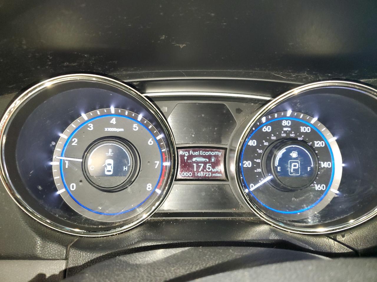 2013 Hyundai Sonata - Image 9
