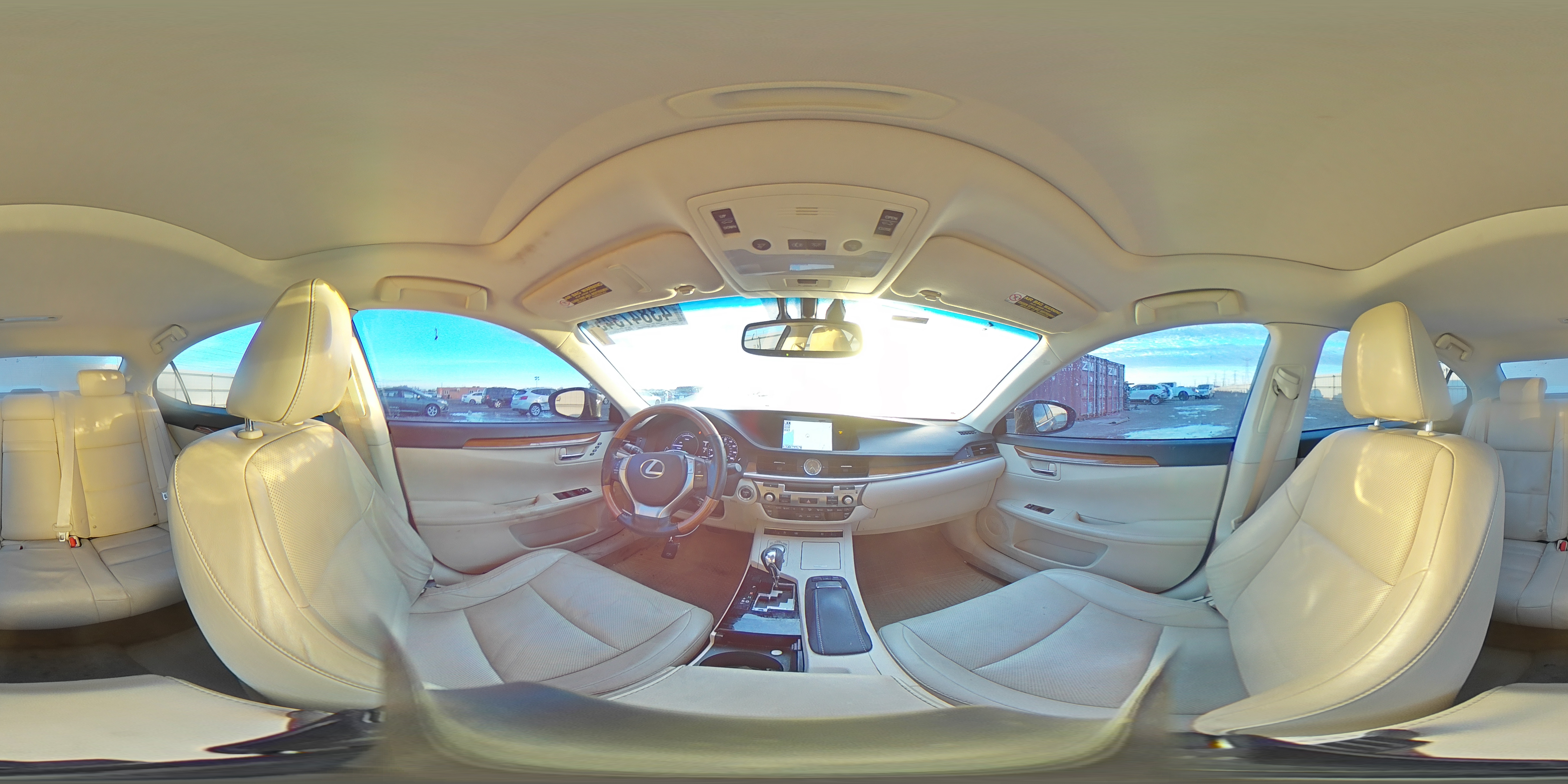 2014 Lexus ES - Image 13
