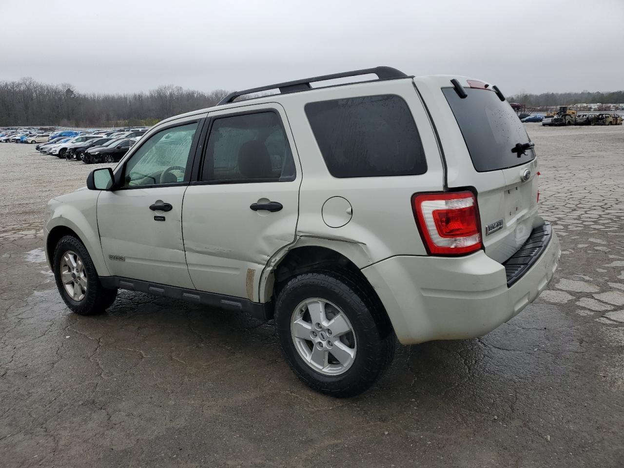 2008 Ford Escape - Image 2