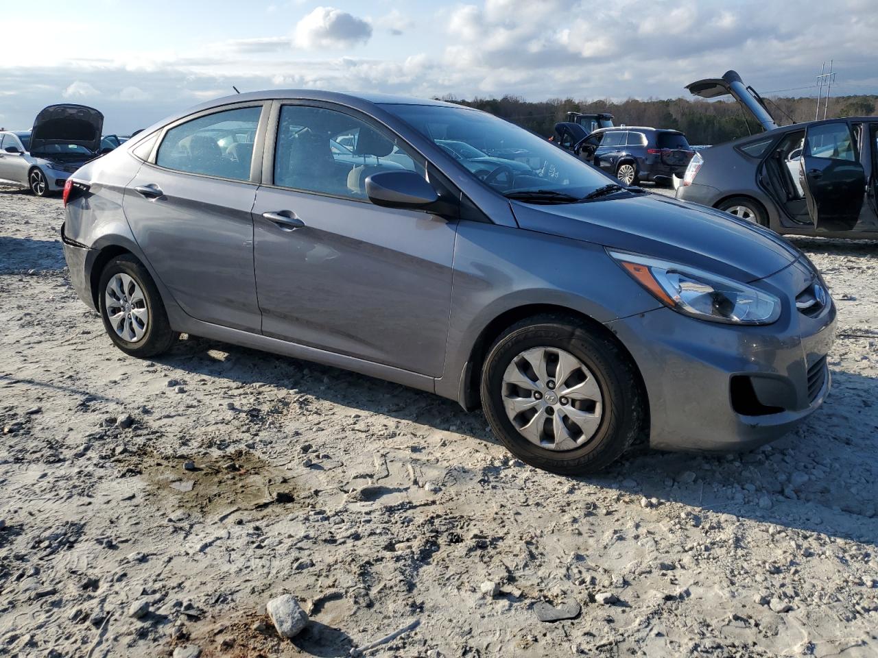 2016 Hyundai Accent - Image 4