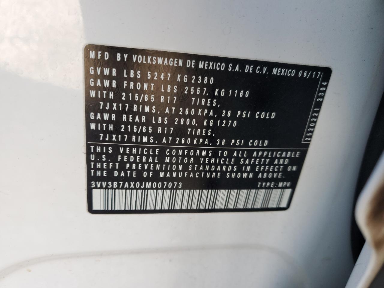 2018 Volkswagen Tiguan - Image 16