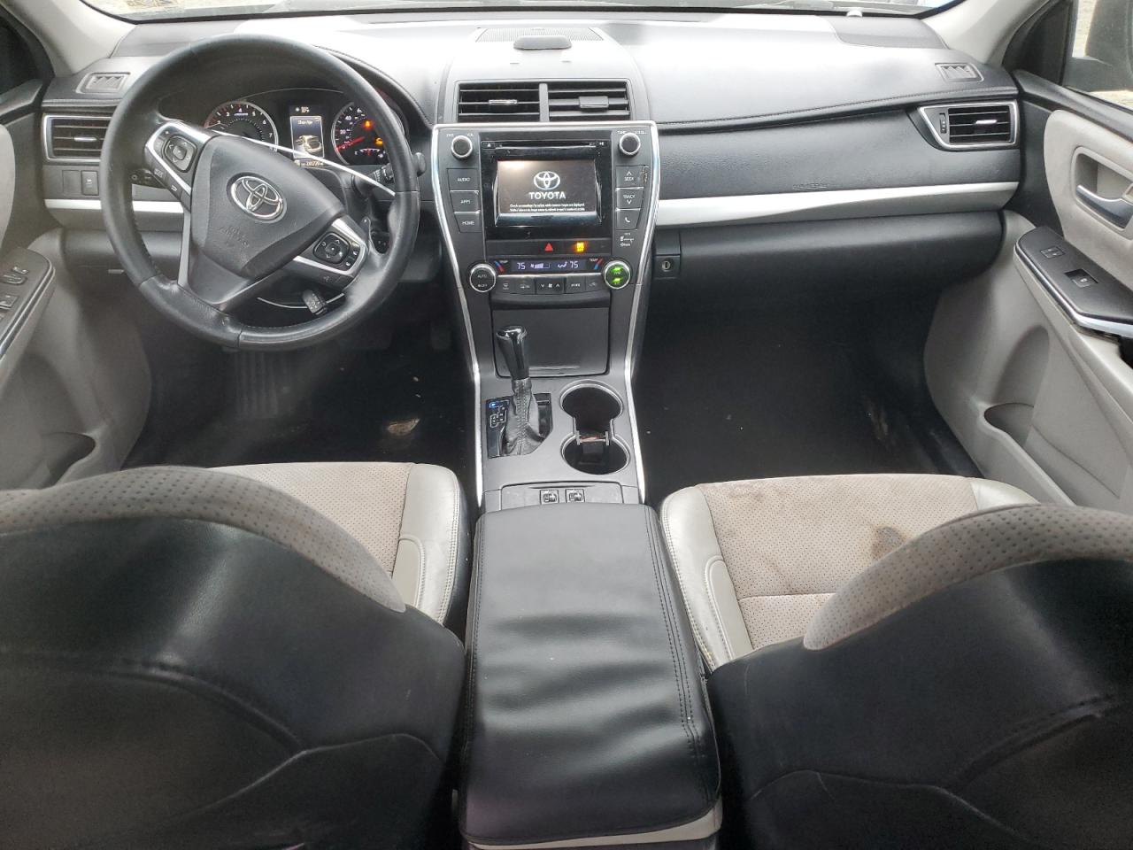 2015 Toyota Camry - Image 8