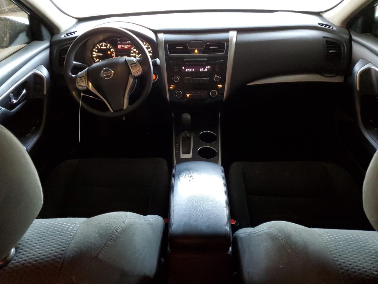 2015 Nissan Altima - Image 8