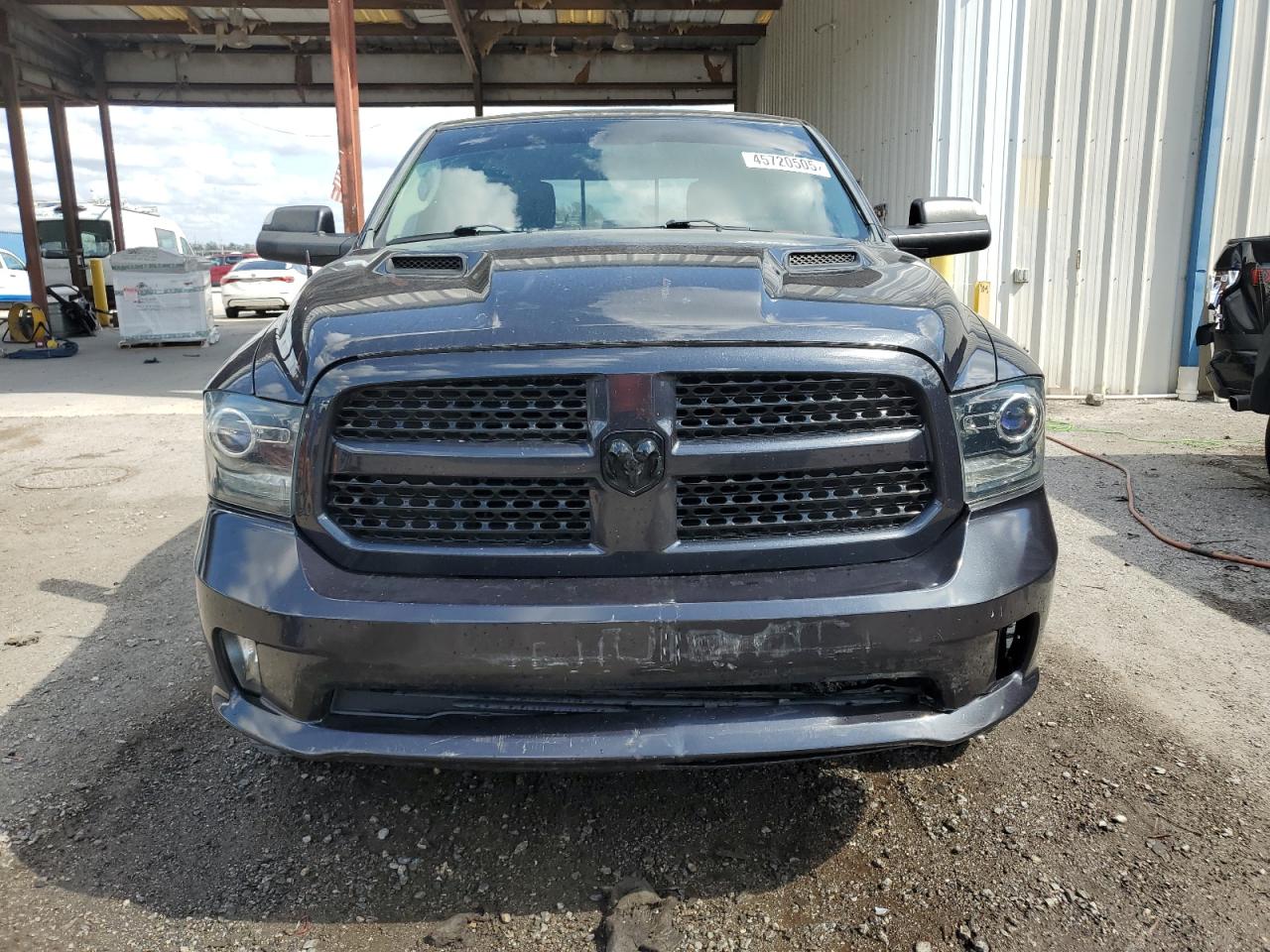 2016 RAM 1500 - Image 5