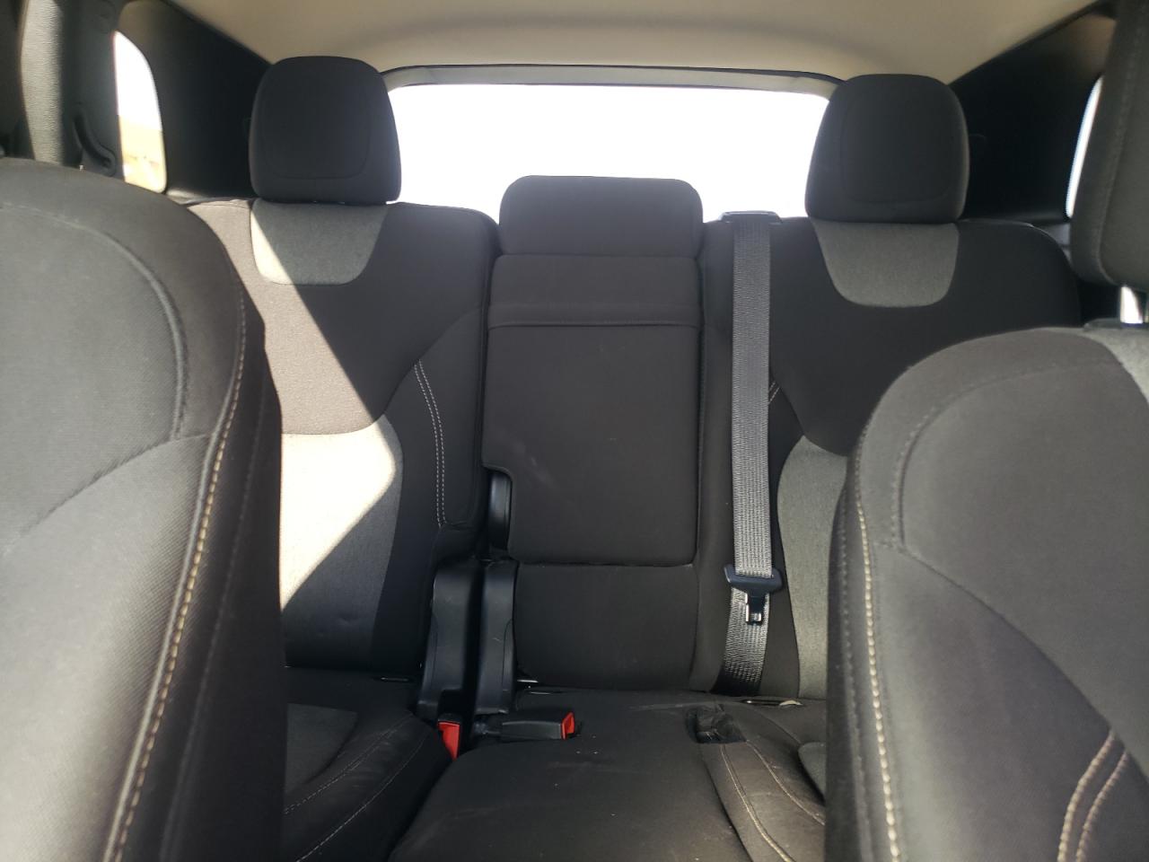 2016 Jeep Grand Cherokee - Image 10