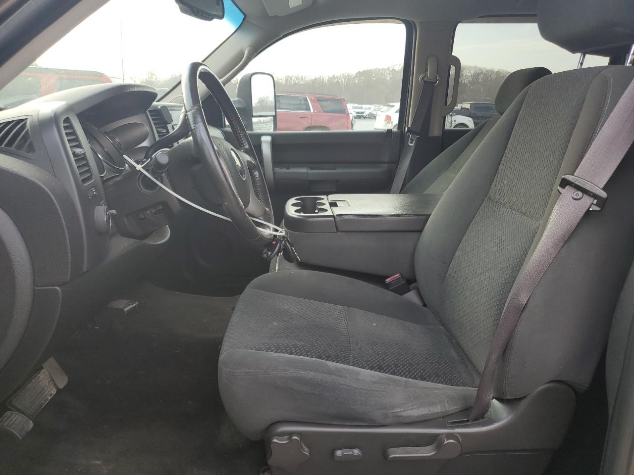 2008 Chevrolet Silverado - Image 7