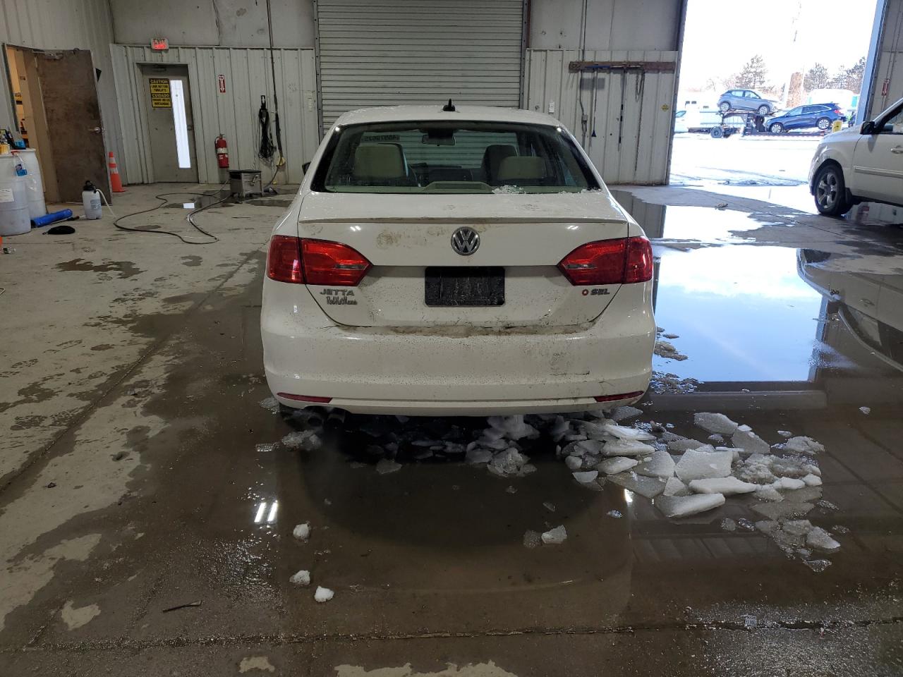 2014 Volkswagen Jetta - Image 6