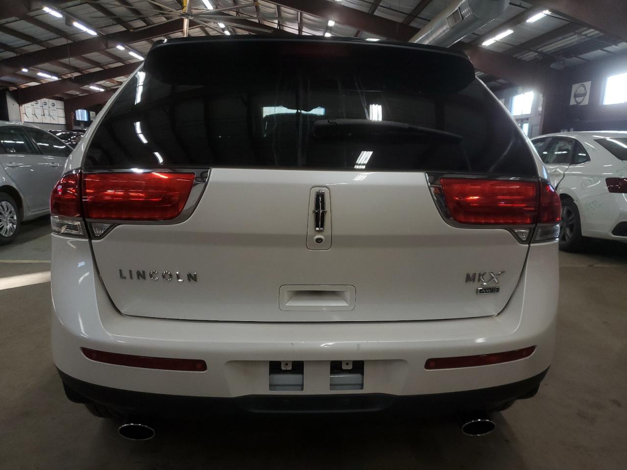 2014 Lincoln MKX - Image 6