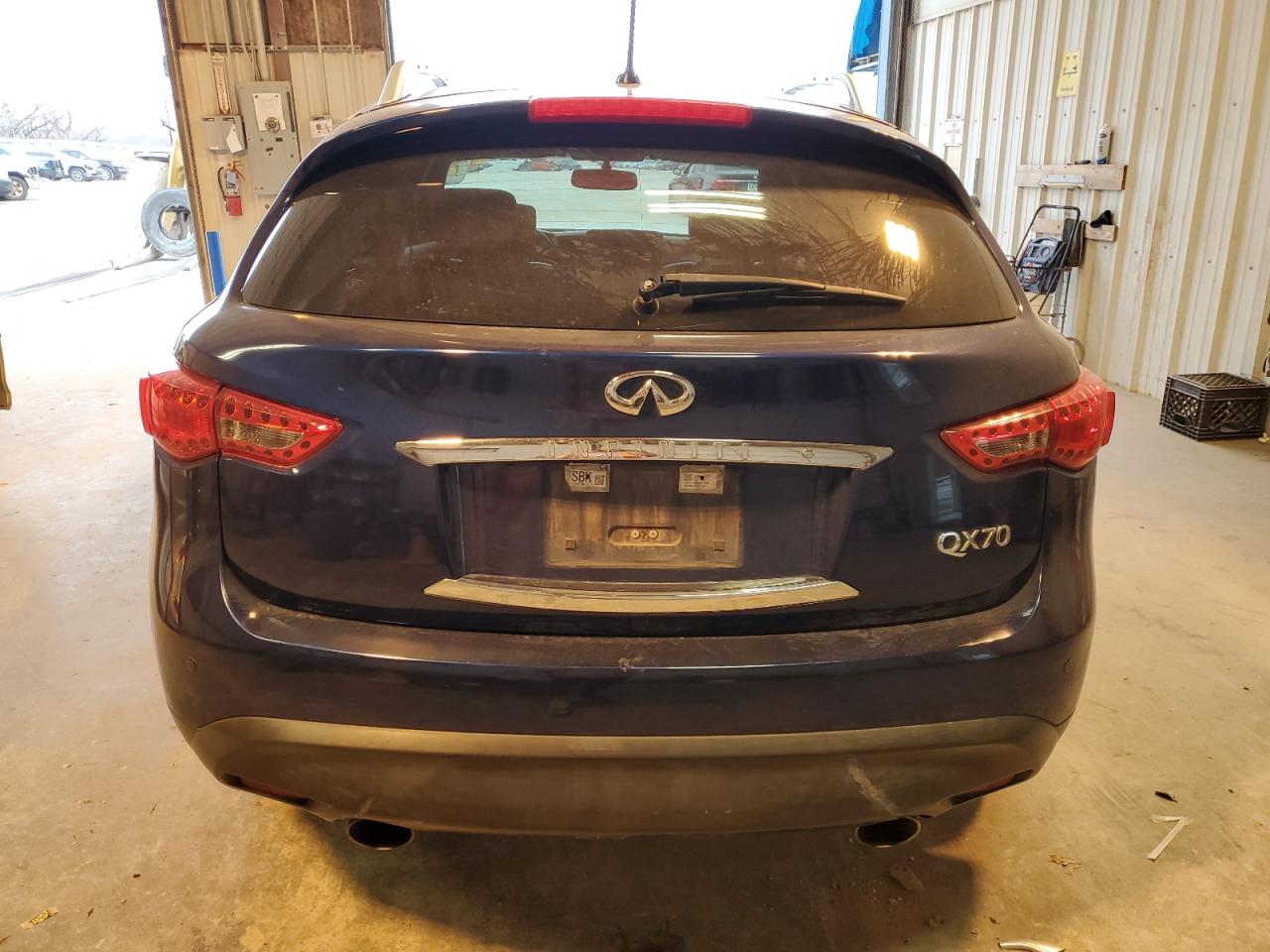 2016 Infiniti QX70 - Image 6