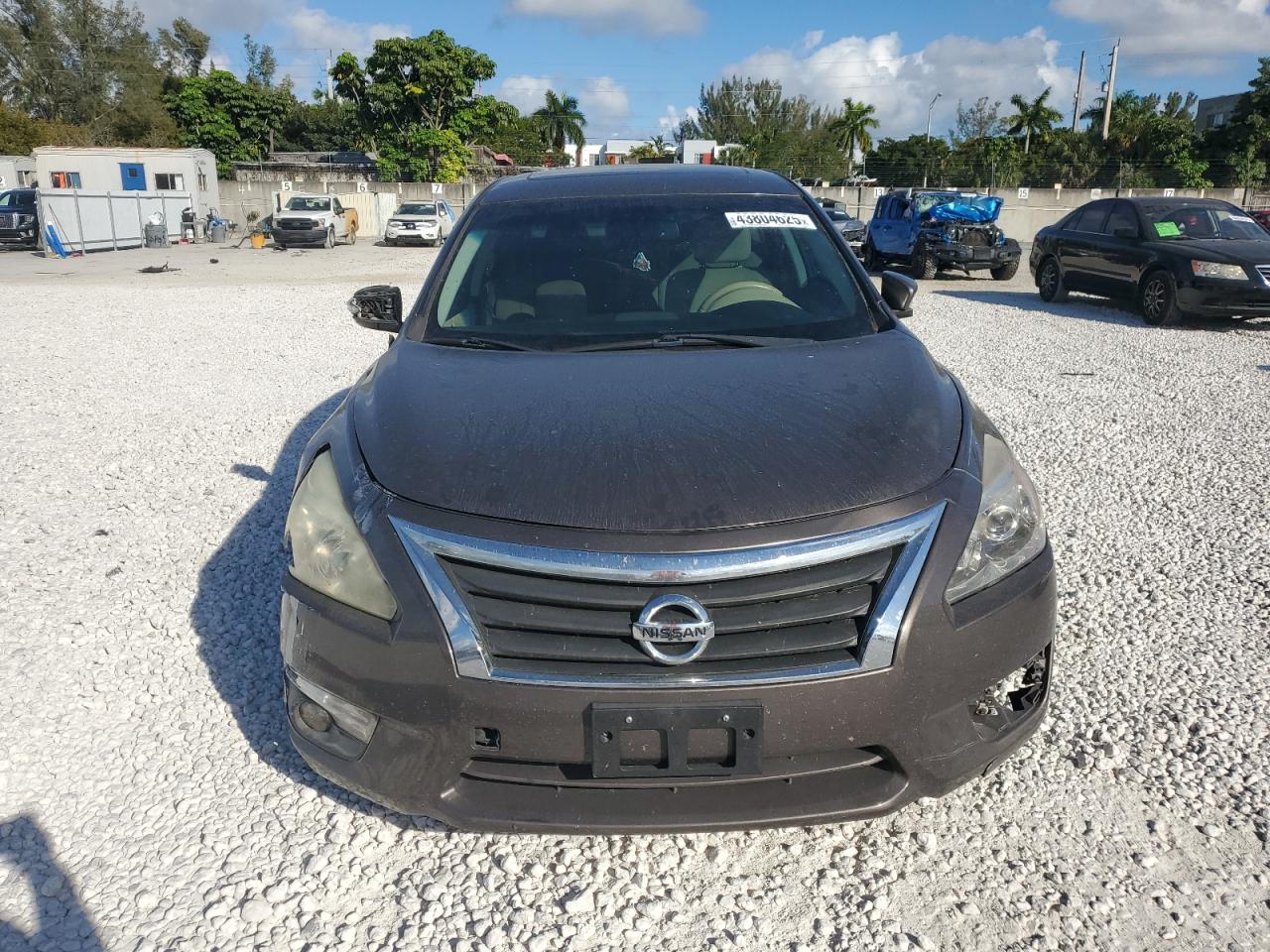 2015 Nissan Altima - Image 5