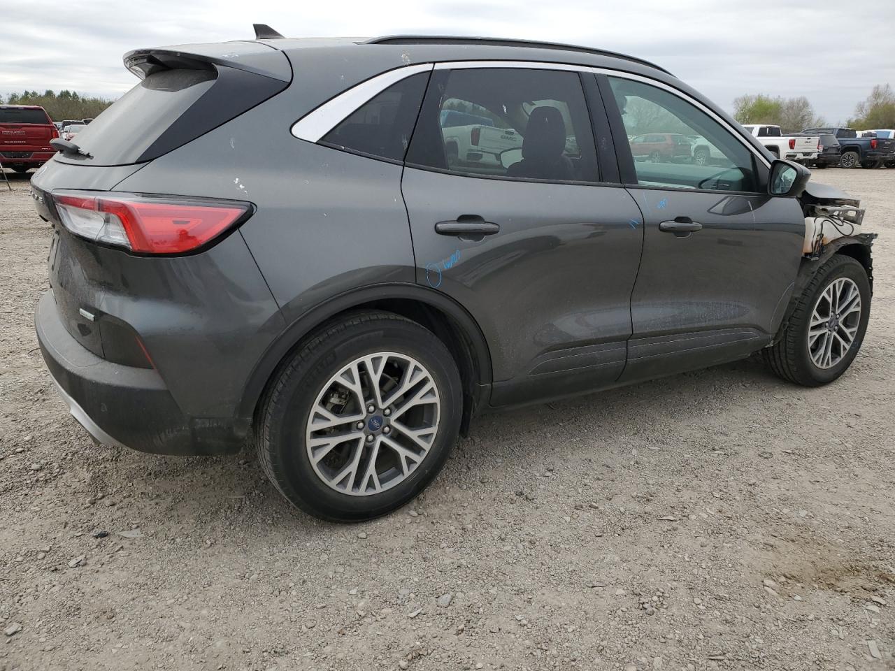 2020 Ford Escape - Image 3
