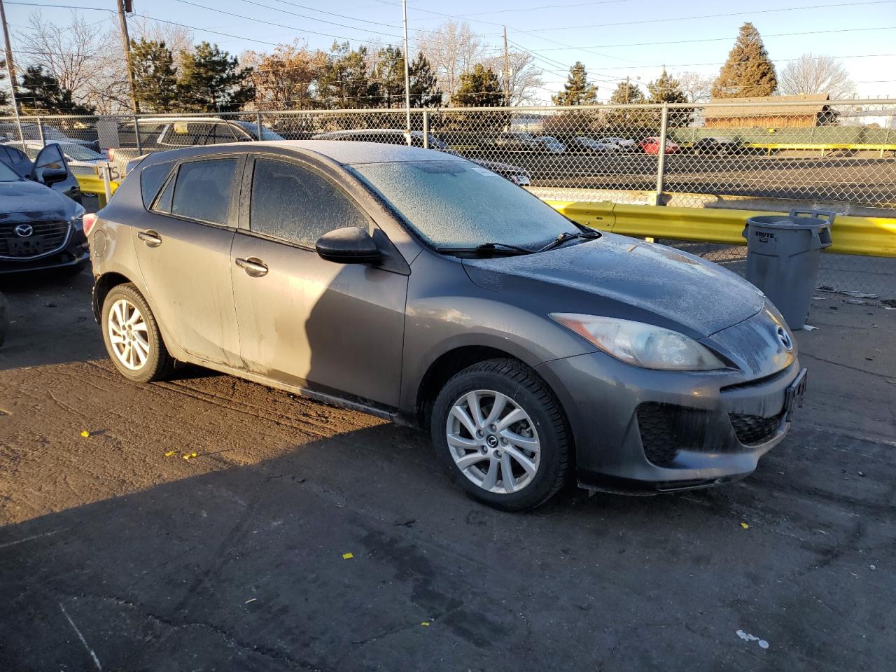 2013 Mazda 3 - Image 4