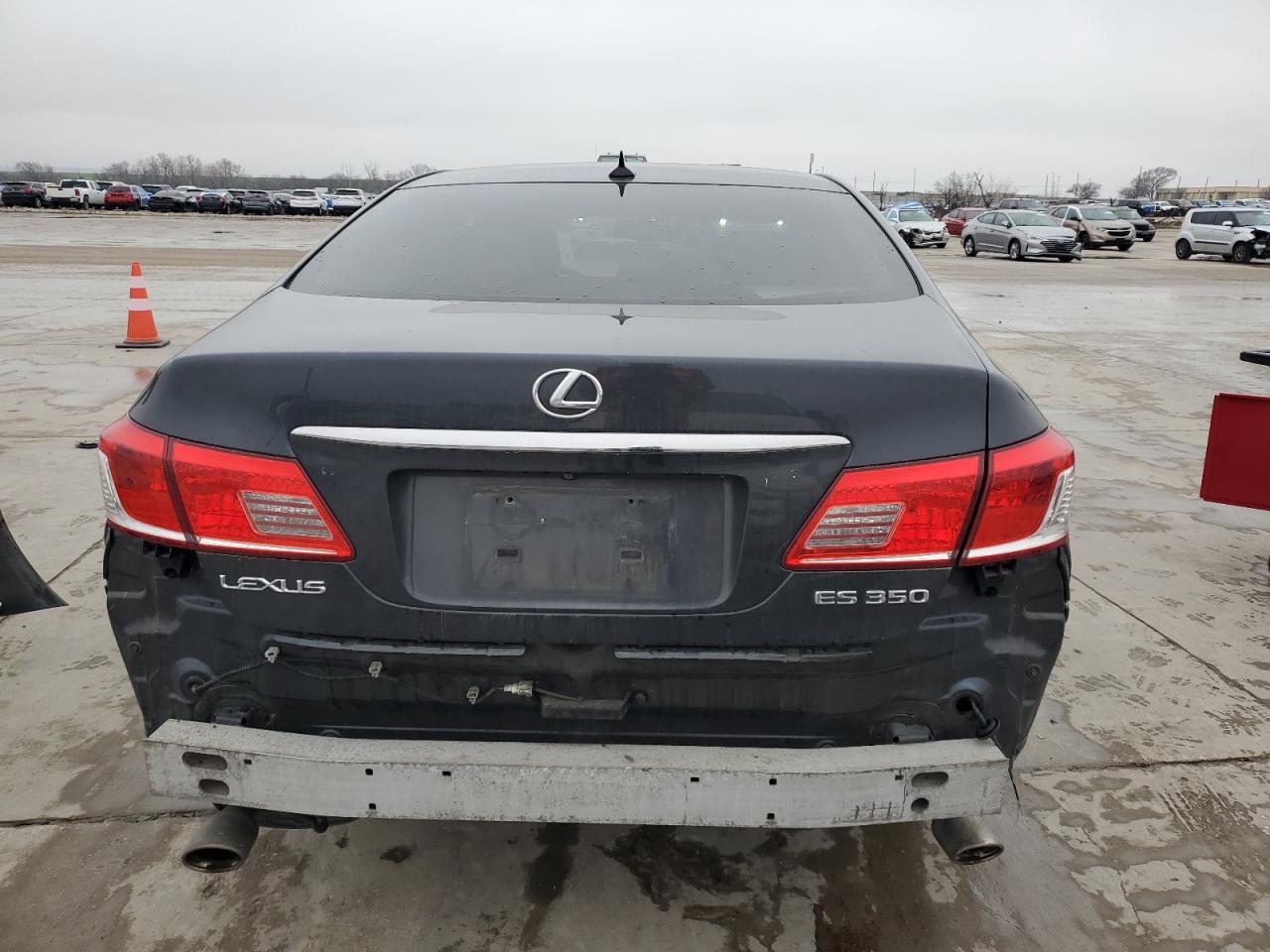 2010 Lexus ES - Image 6