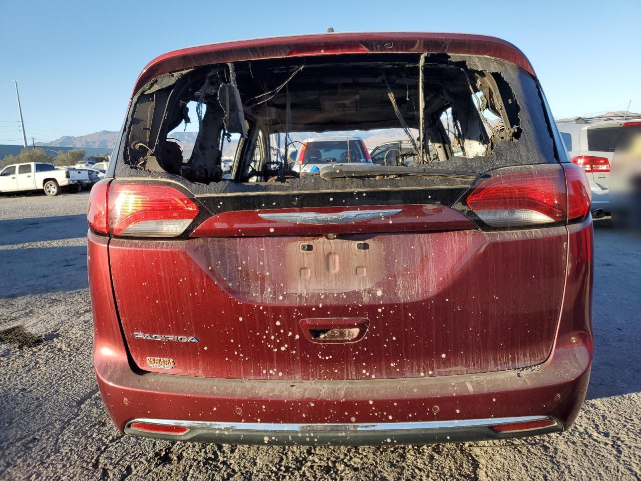2017 Chrysler Pacifica - Image 6