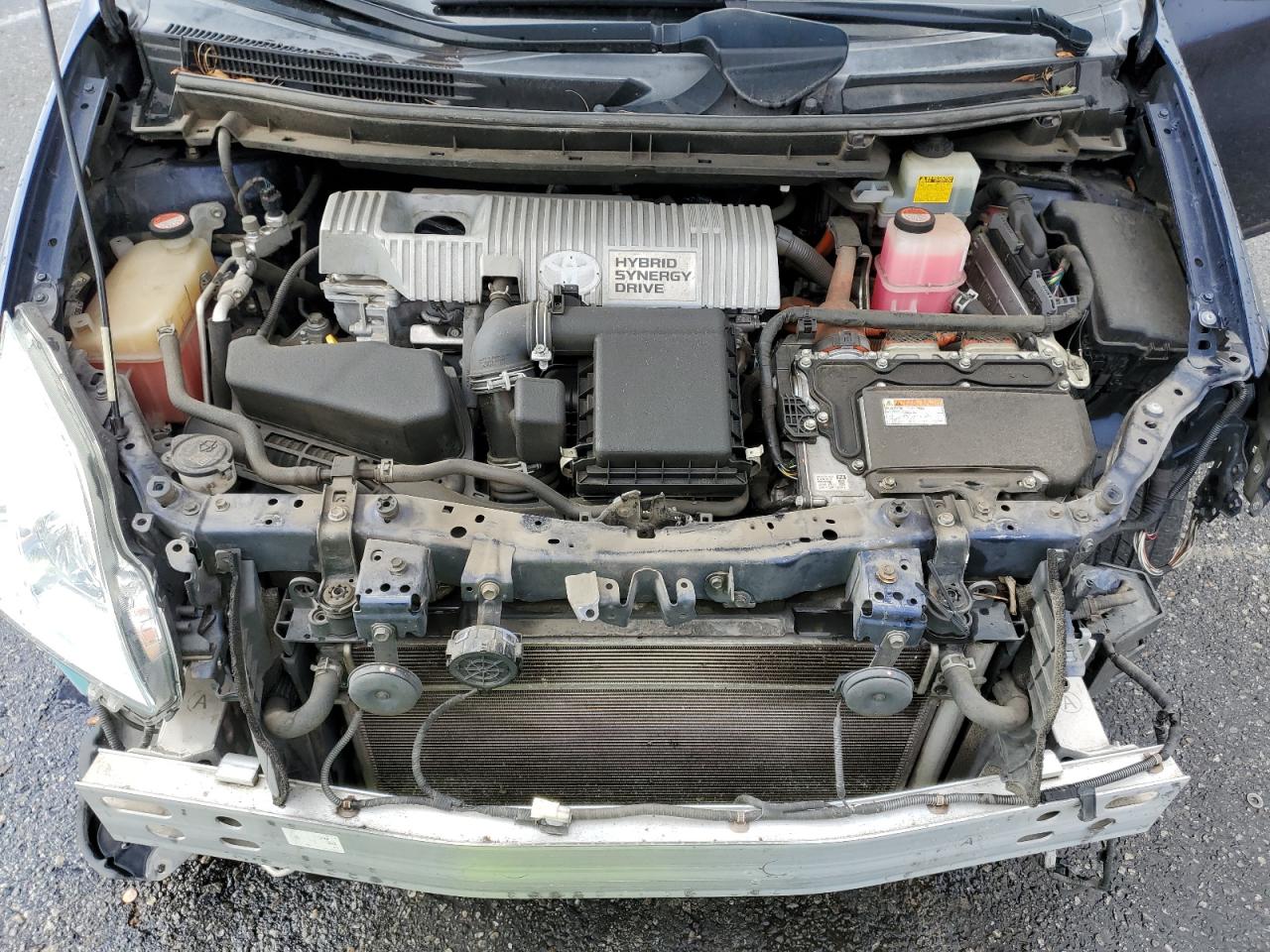 2015 Toyota Prius - Image 12