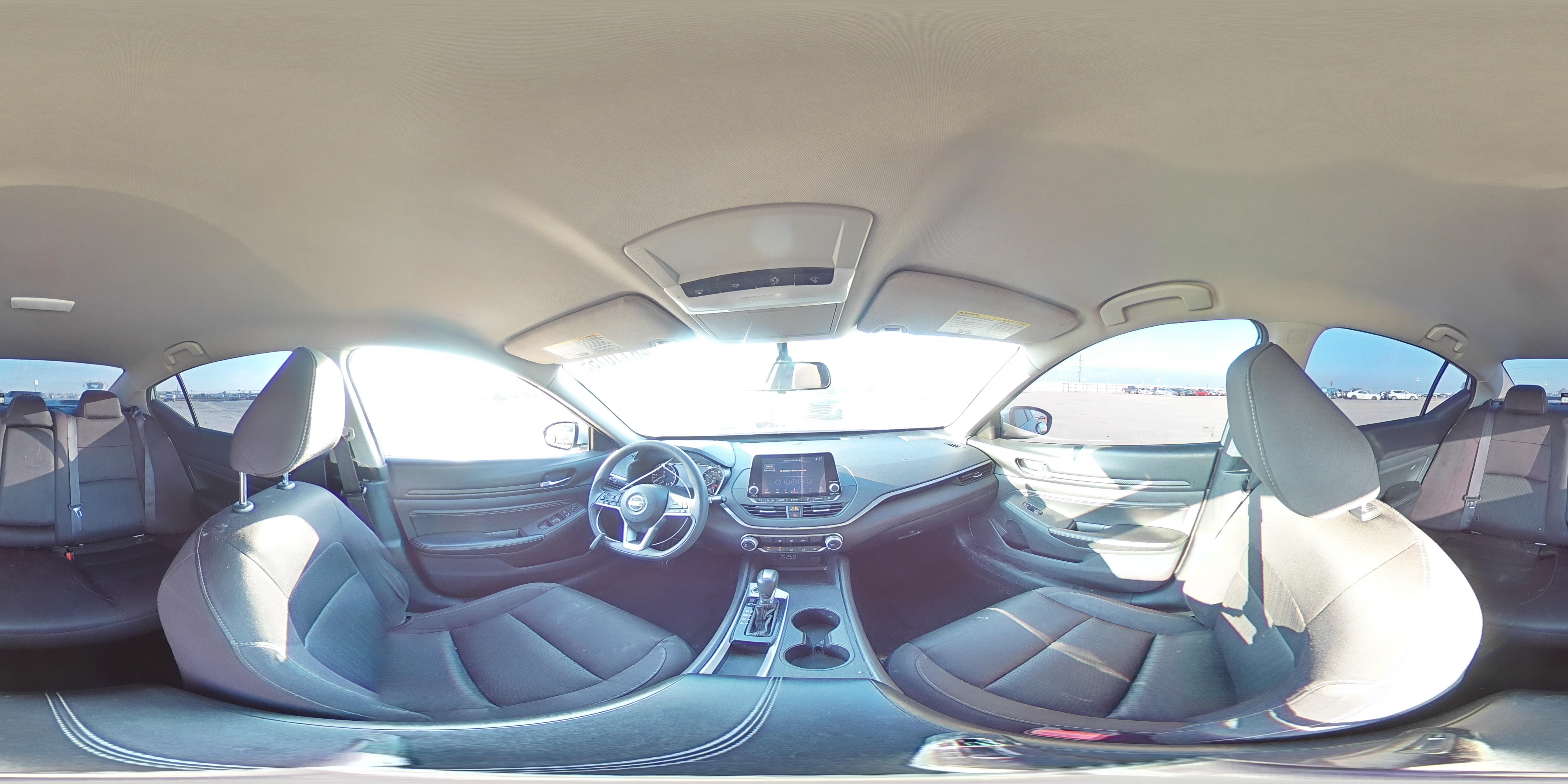 2020 Nissan Altima - Image 12