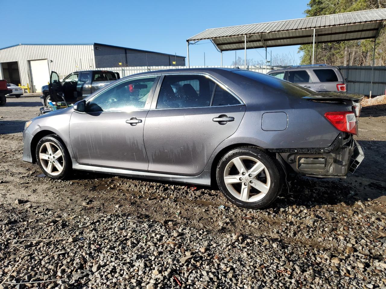 2014 Toyota Camry - Image 2