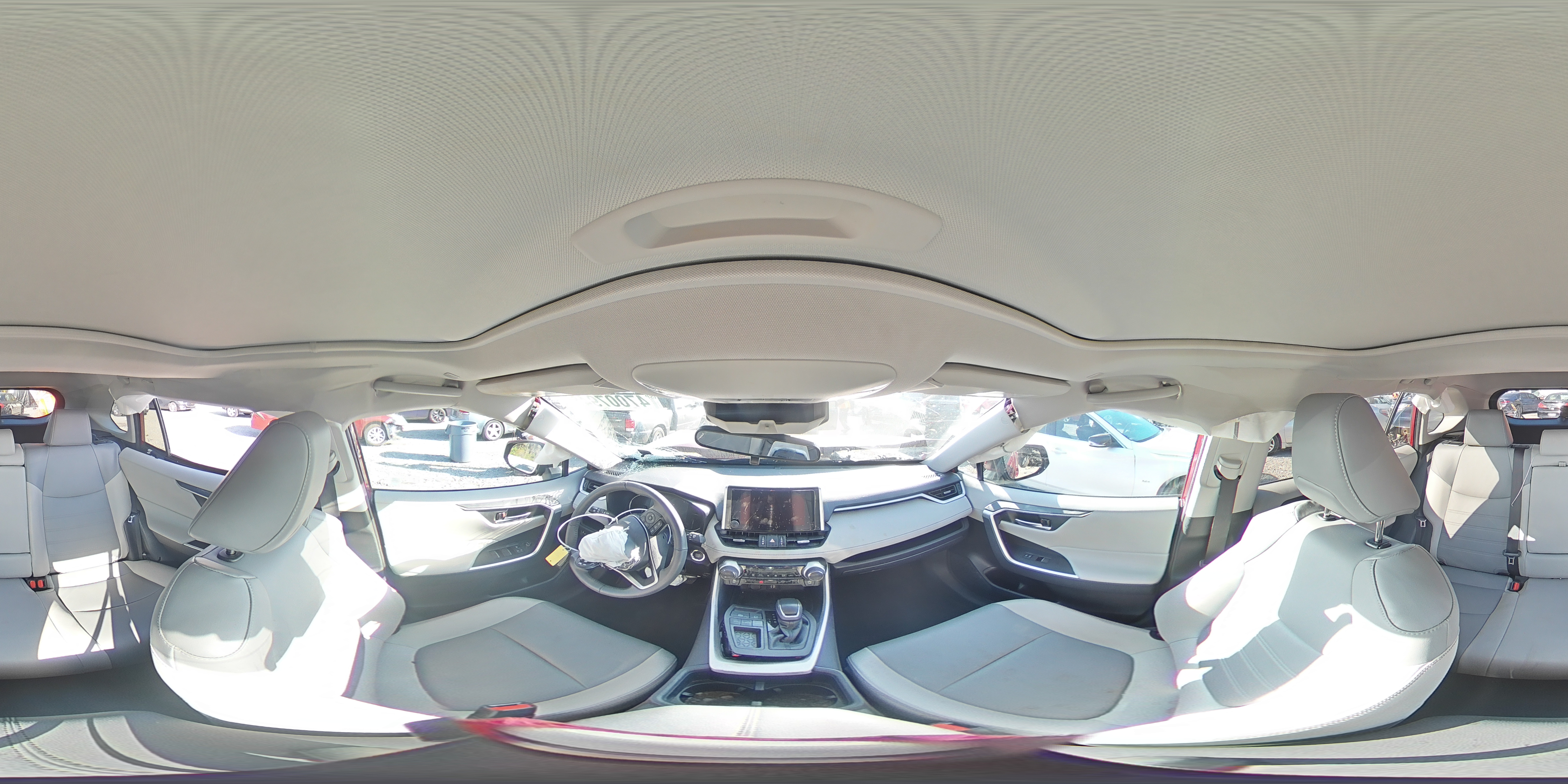 2023 Toyota RAV 4 - Image 13