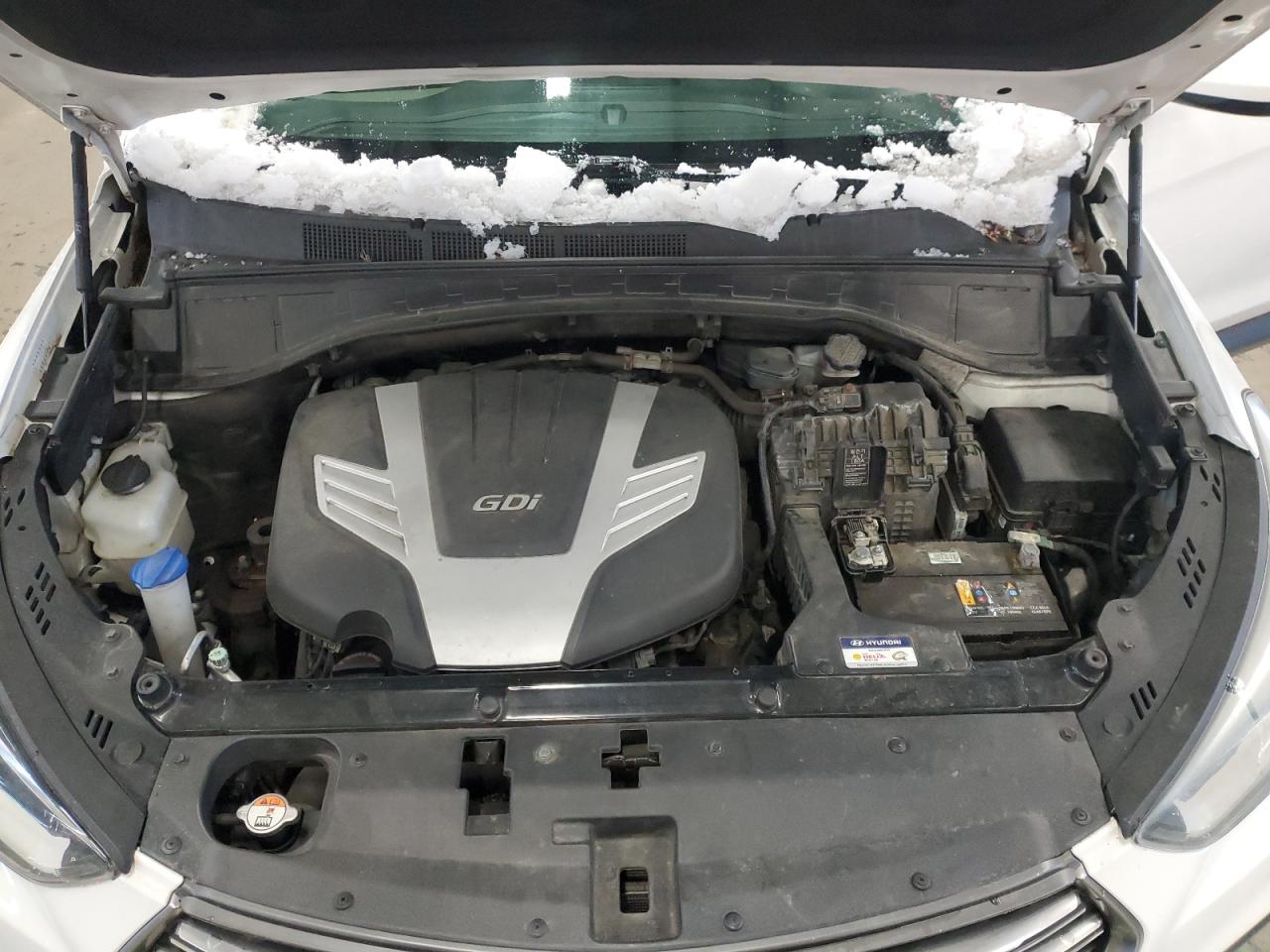 2018 Hyundai Santa Fe - Image 12