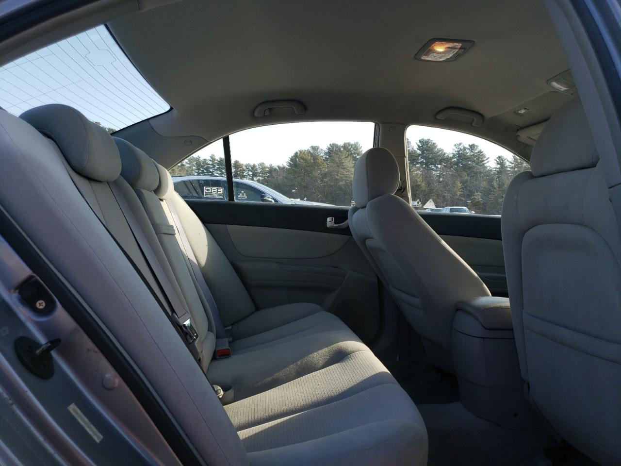 2008 Hyundai Sonata - Image 10