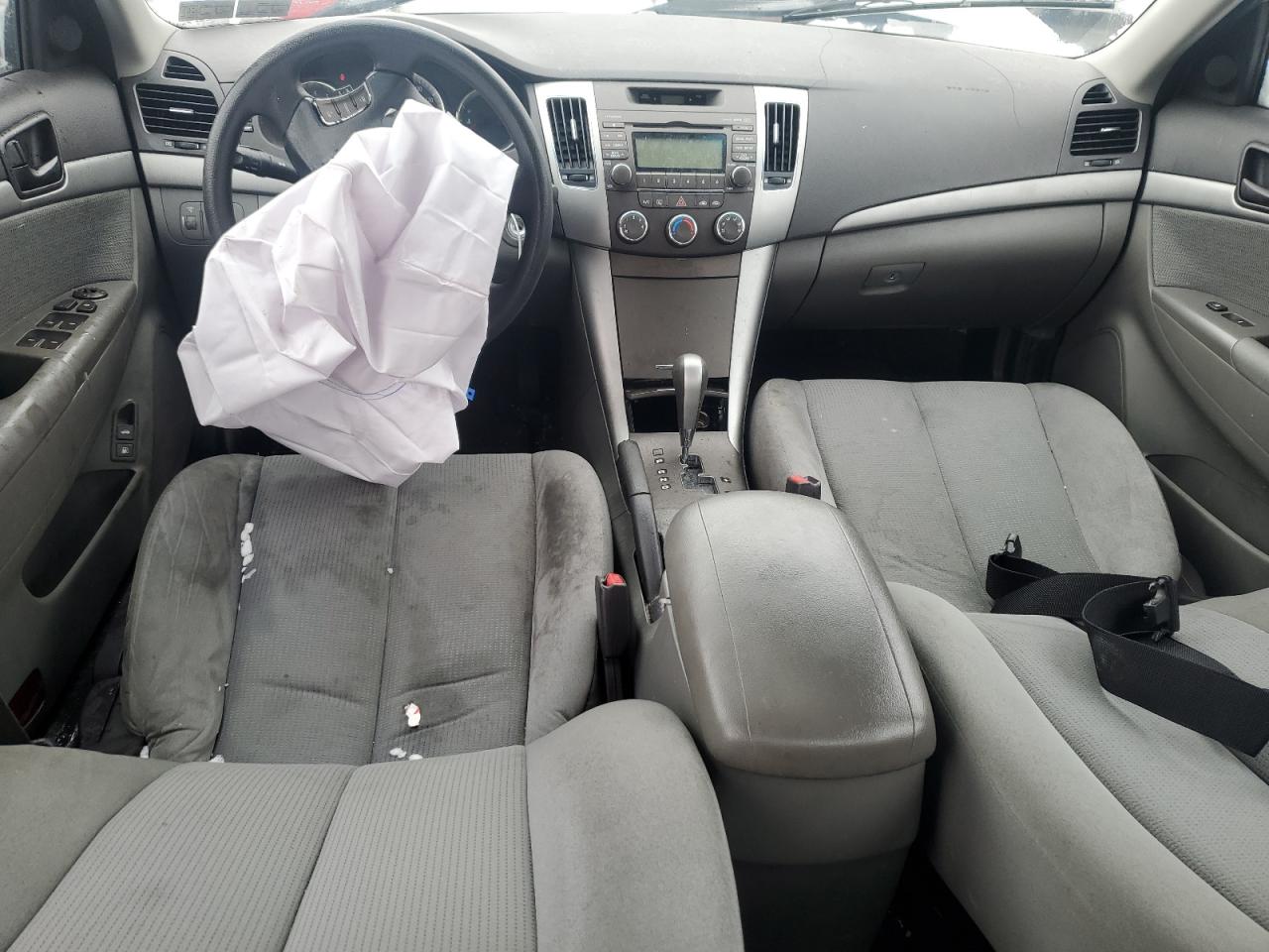 2009 Hyundai Sonata - Image 8
