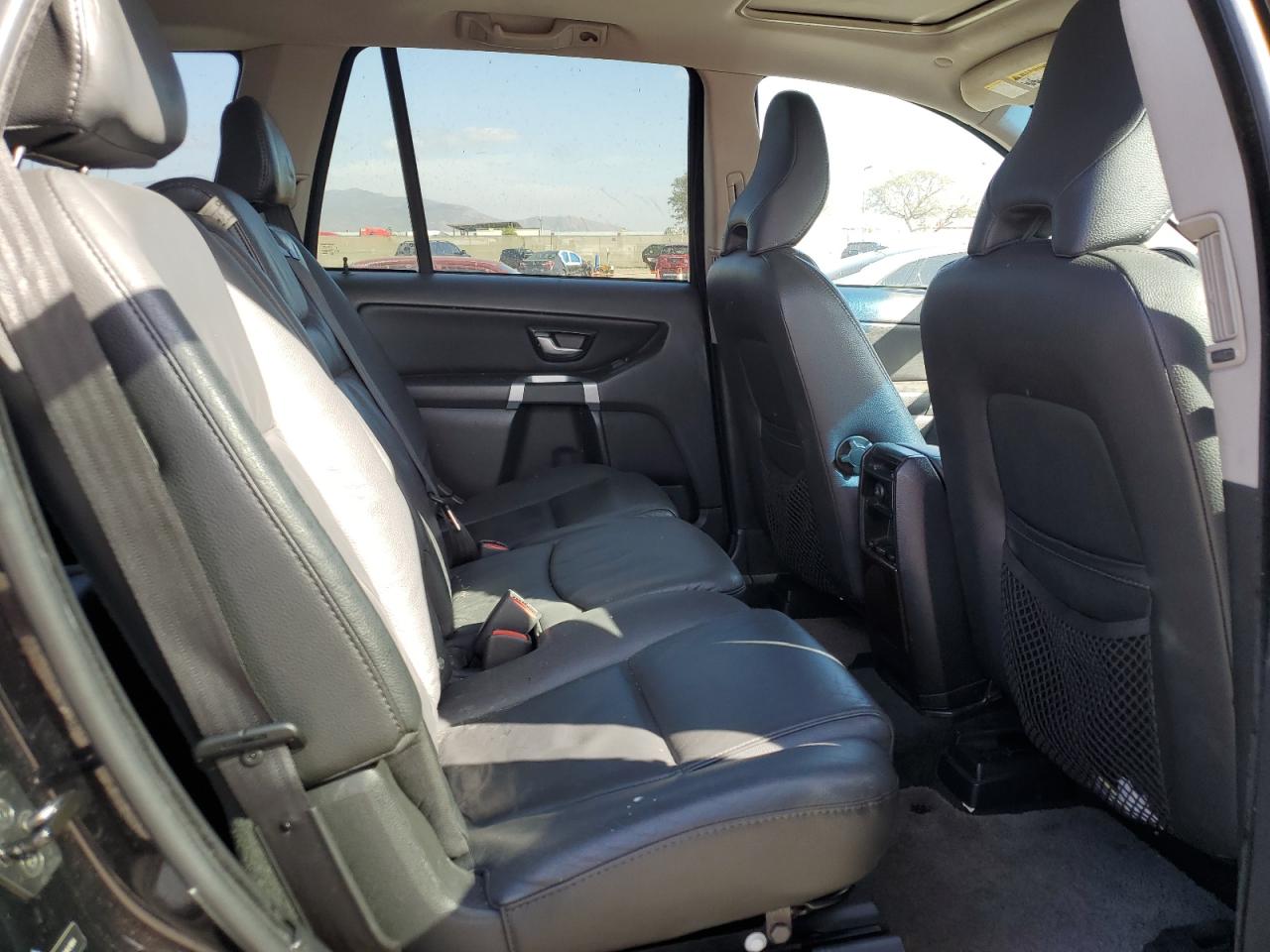 2013 Volvo XC90 - Image 11