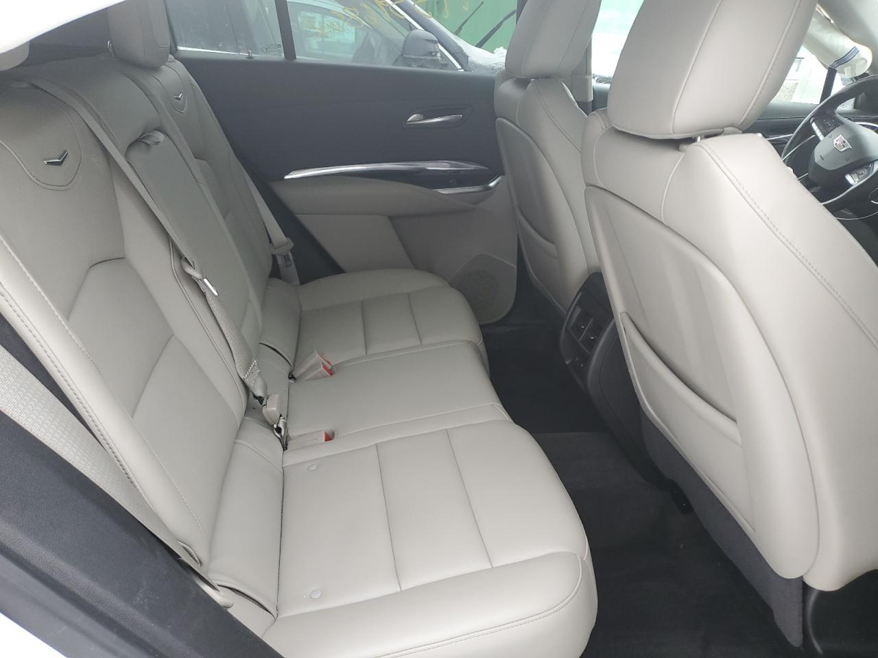 2021 Cadillac XT4 - Image 11